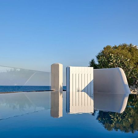 Incognito Beach Villa Santorini Kamári Dış mekan fotoğraf