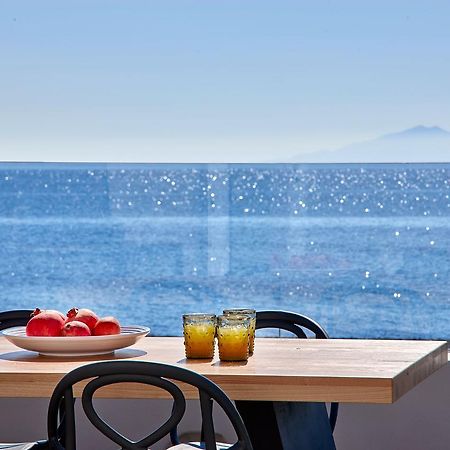 Incognito Beach Villa Santorini Kamári Dış mekan fotoğraf