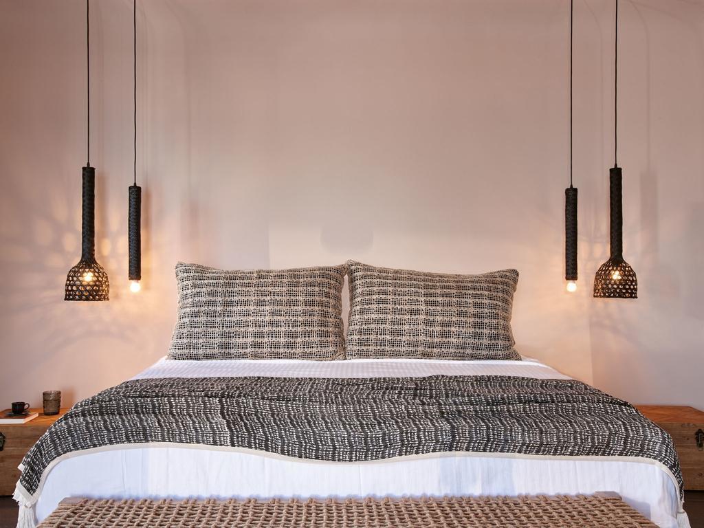 Incognito Beach Villa Santorini Kamári Dış mekan fotoğraf