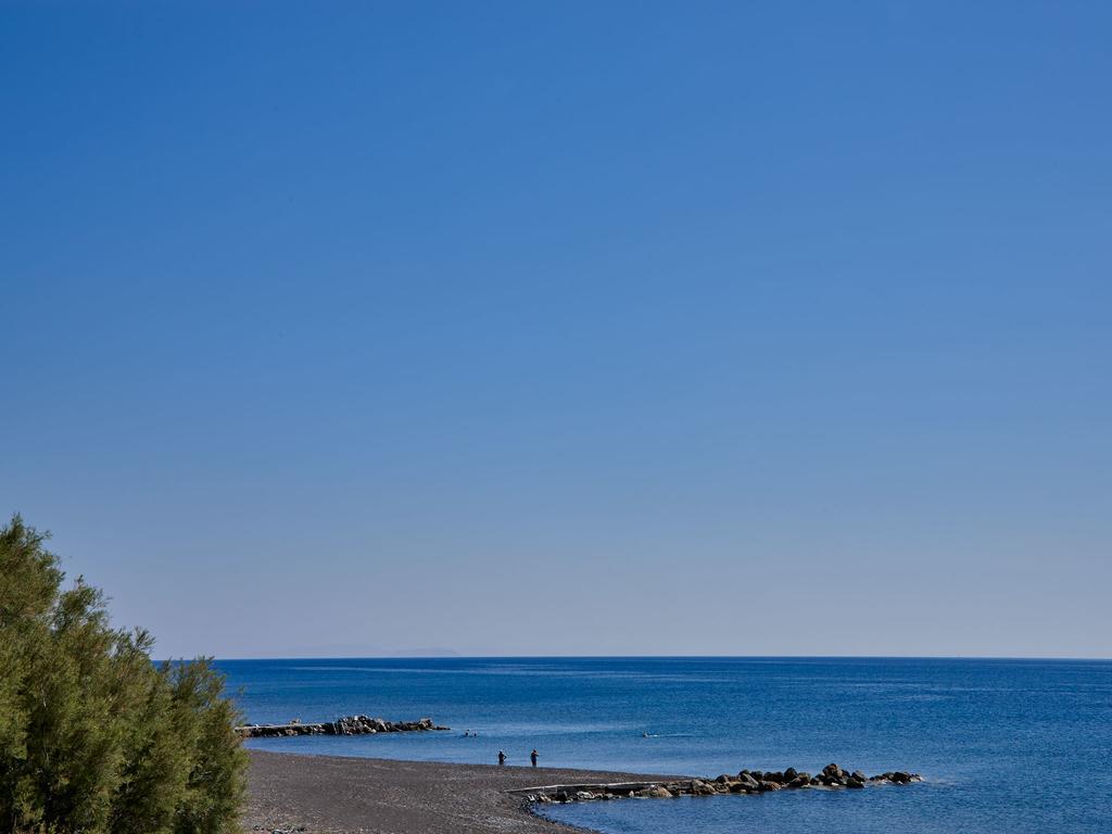 Incognito Beach Villa Santorini Kamári Dış mekan fotoğraf